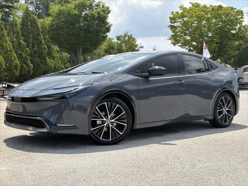 Certified 2026 Toyota Prius XLE FWD image 1