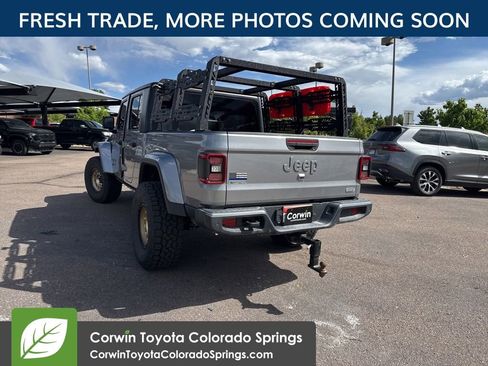 Used 2020 Jeep Gladiator Overland AWD/4WD image 6