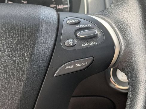 Used 2020 Nissan Pathfinder SV AWD/4WD image 19