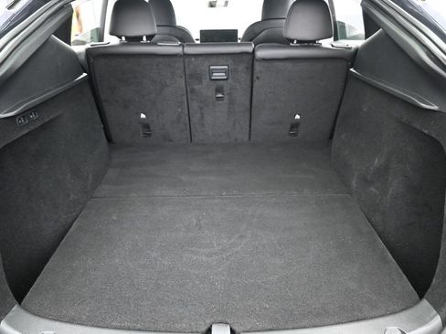 Used 2023 Tesla Model Y Long Range AWD/4WD image 29