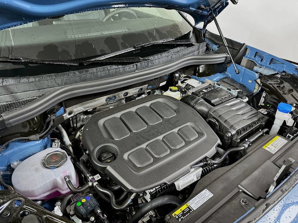 Used 2025 Volkswagen Tiguan SE FWD image 27
