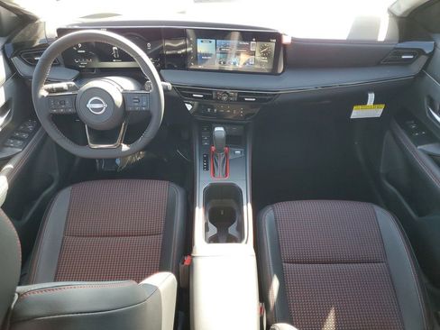 New 2025 Nissan Kicks SR image 8