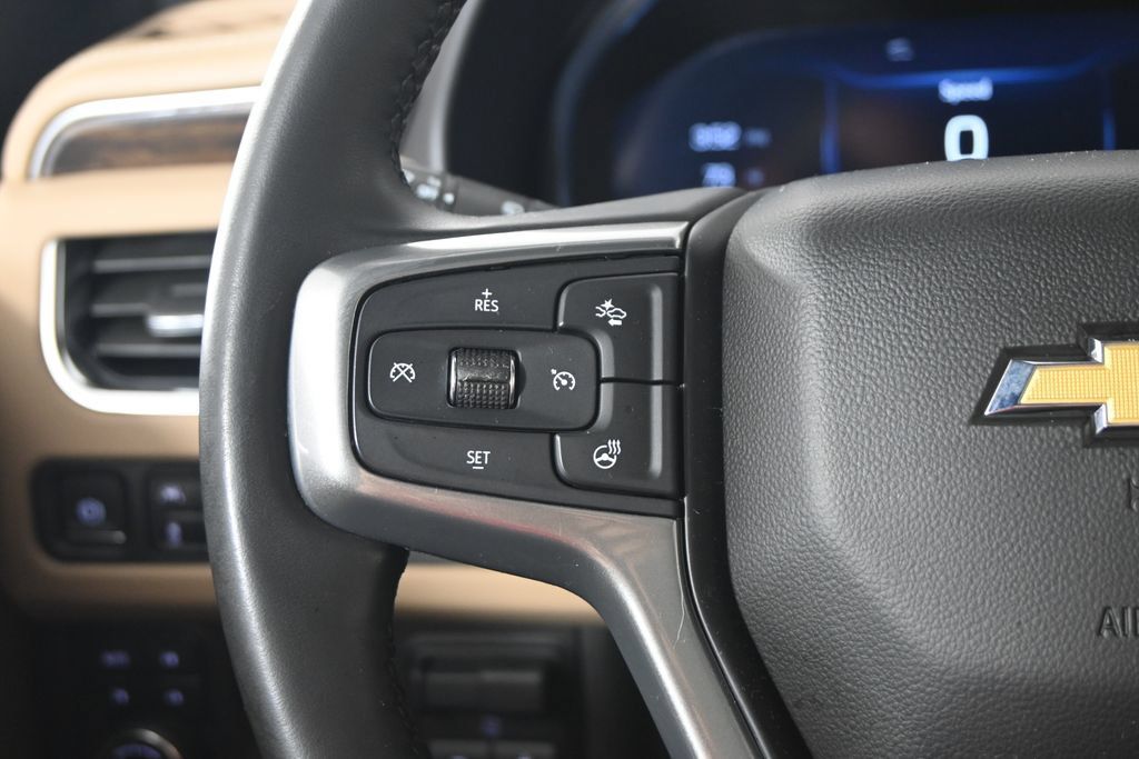 Used 2024 Chevrolet Tahoe Premier w/ Premium Package AWD/4WD image 39