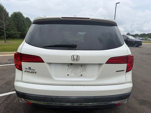 Used 2016 Honda Pilot Touring image 9