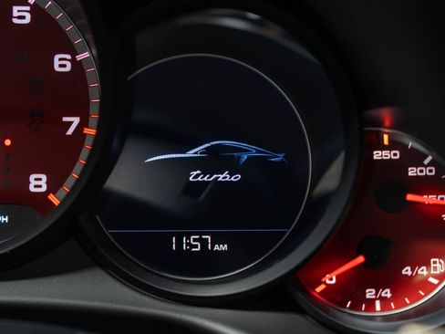 Used 2016 Porsche 911 Turbo image 22