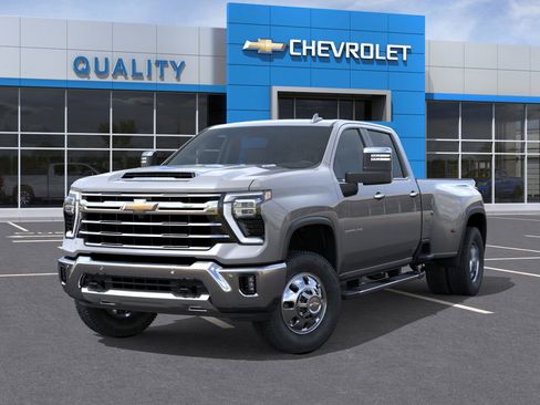 New 2026 Chevrolet Silverado 3500 LTZ image 6