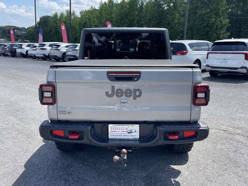 Used 2020 Jeep Gladiator Rubicon AWD/4WD image 3