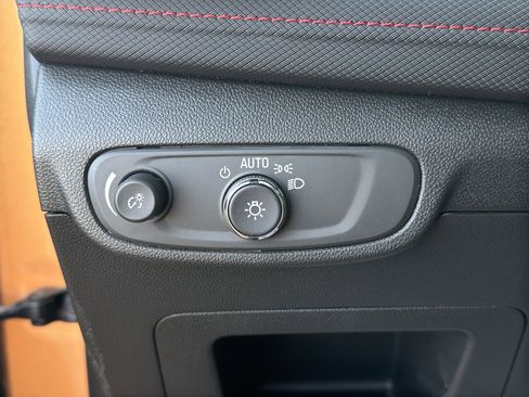 Used 2024 Chevrolet TrailBlazer RS w/ Driver Confidence Package image 15