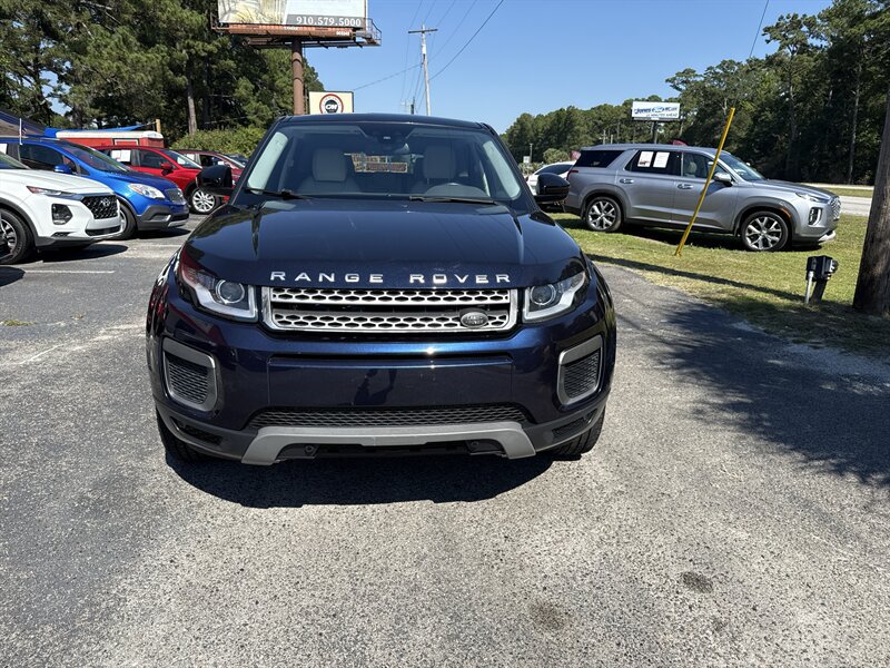 Used 2017 Land Rover Range Rover Evoque SE AWD/4WD image 2