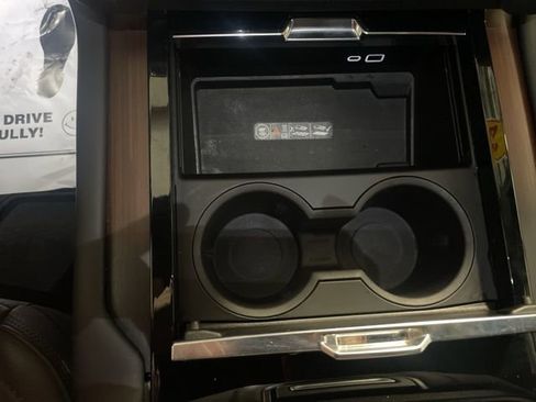 Used 2025 GMC Yukon Denali image 29