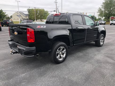 Used 2019 Chevrolet Colorado Z71 image 3