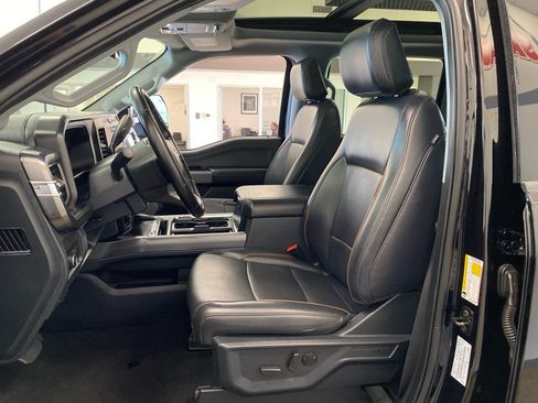 Used 2025 Ford F350 Lariat w/ Black Appearance Package AWD/4WD image 20