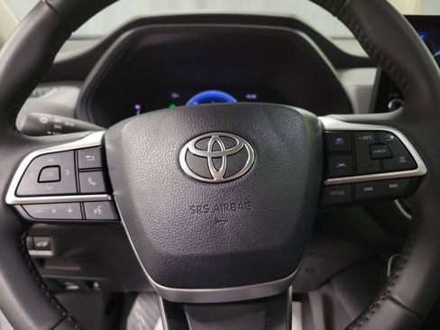 Used 2026 Toyota Grand Highlander XLE image 19