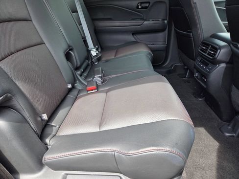 Used 2025 Honda Passport Black Edition image 33