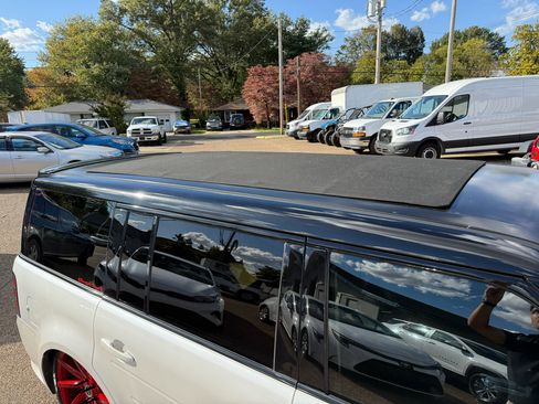 Used 2009 Ford Flex Limited image 8