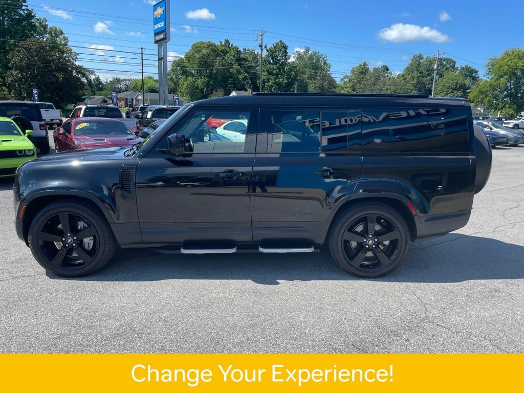 Used 2023 Land Rover Defender 130 SE AWD/4WD image 44