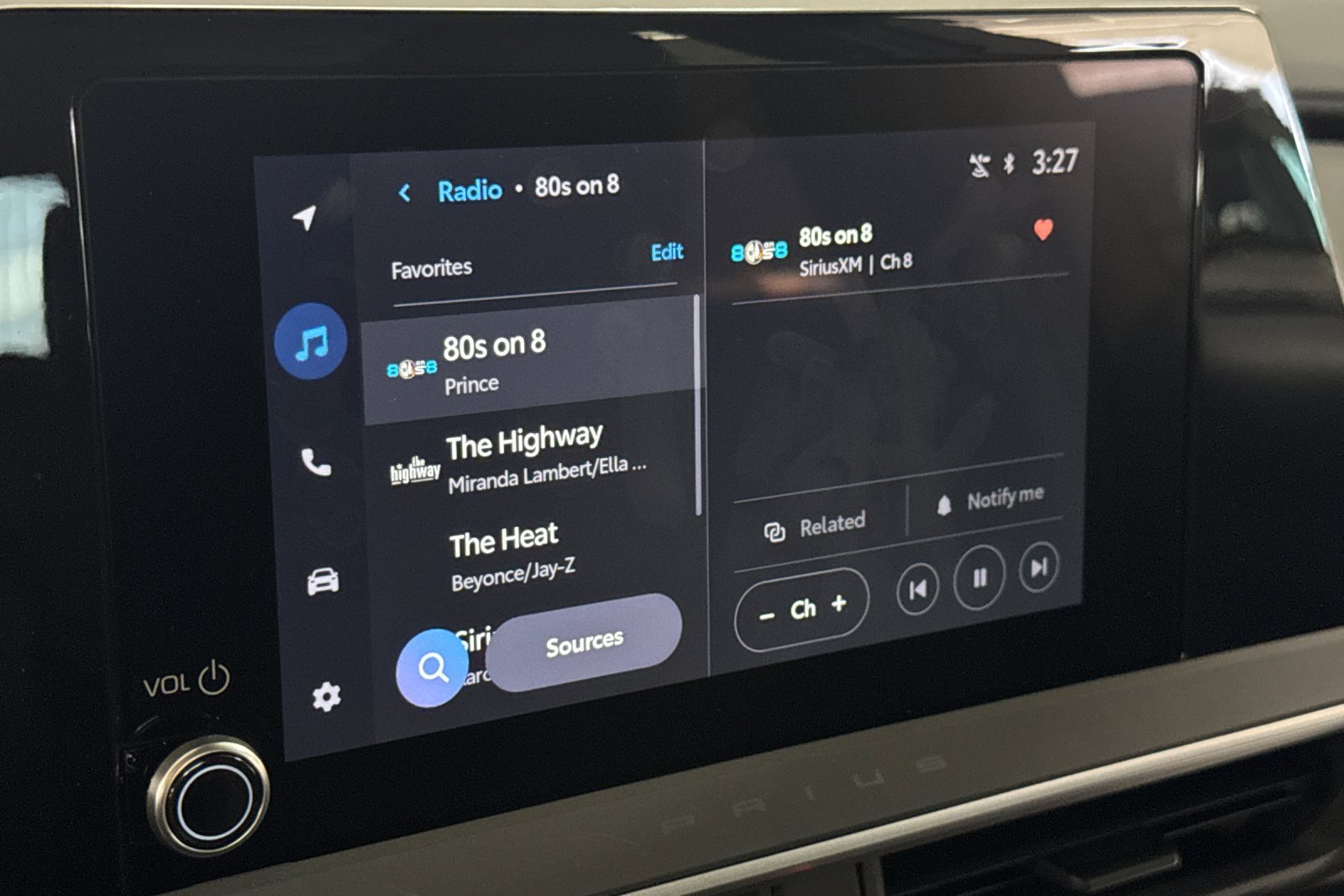 New 2027 Toyota Prius LE FWD image 22
