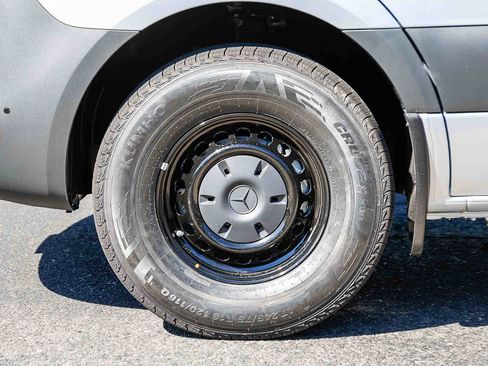 New 2025 Mercedes-Benz Sprinter 2500 image 9