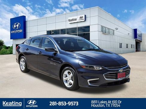 Used 2018 Chevrolet Malibu LS image 3