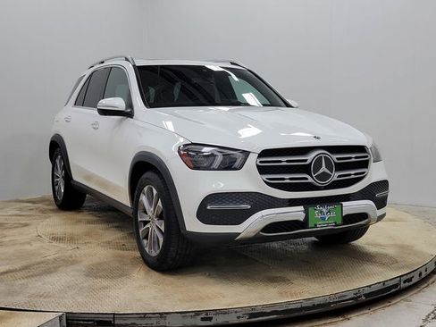 Used 2022 Mercedes-Benz GLE 350 4MATIC w/ Premium Package image 2