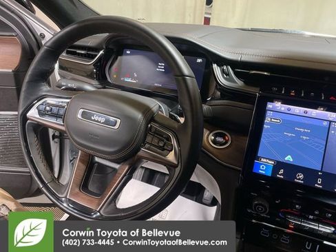 Used 2025 Jeep Grand Cherokee Summit w/ Adv Protech Group IV image 21