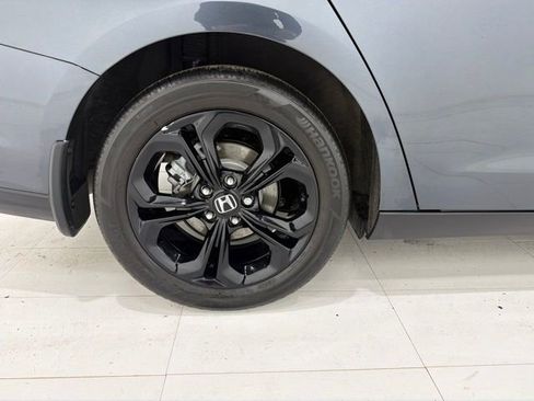 Used 2025 Honda Accord SE image 42