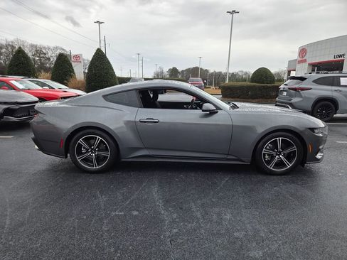 Used 2025 Ford Mustang Coupe image 12