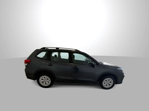 Used 2021 Subaru Forester AWD/4WD image 9