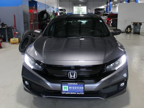 Used 2019 Honda Civic Sport image 2