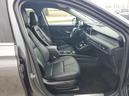 Used 2022 Lincoln Corsair AWD w/ Equipment Group 101A image 9