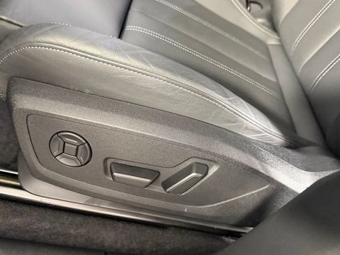 Used 2025 Audi Q6 e-tron Premium Plus w/ Premium Plus AWD/4WD image 25
