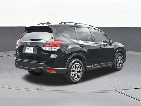 Used 2023 Subaru Forester Premium AWD/4WD image 13