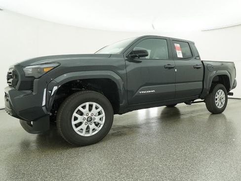 New 2025 Toyota Tacoma SR5 image 17