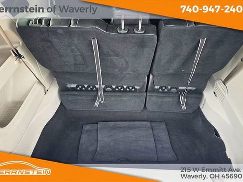 Used 2023 Chrysler Pacifica Limited FWD image 29