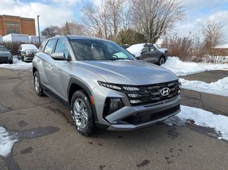 New 2026 Hyundai Tucson SE video 1