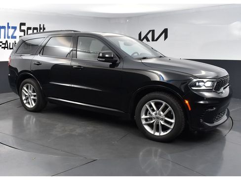 Used 2024 Dodge Durango GT RWD image 7