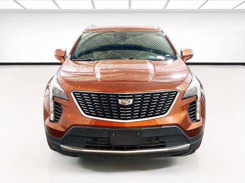 Used 2021 Cadillac XT4 Premium Luxury FWD image 2