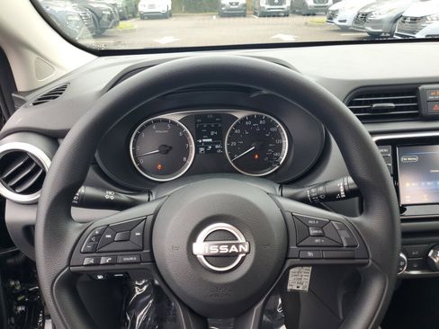 New 2025 Nissan Versa S w/ Trunk Package FWD image 22