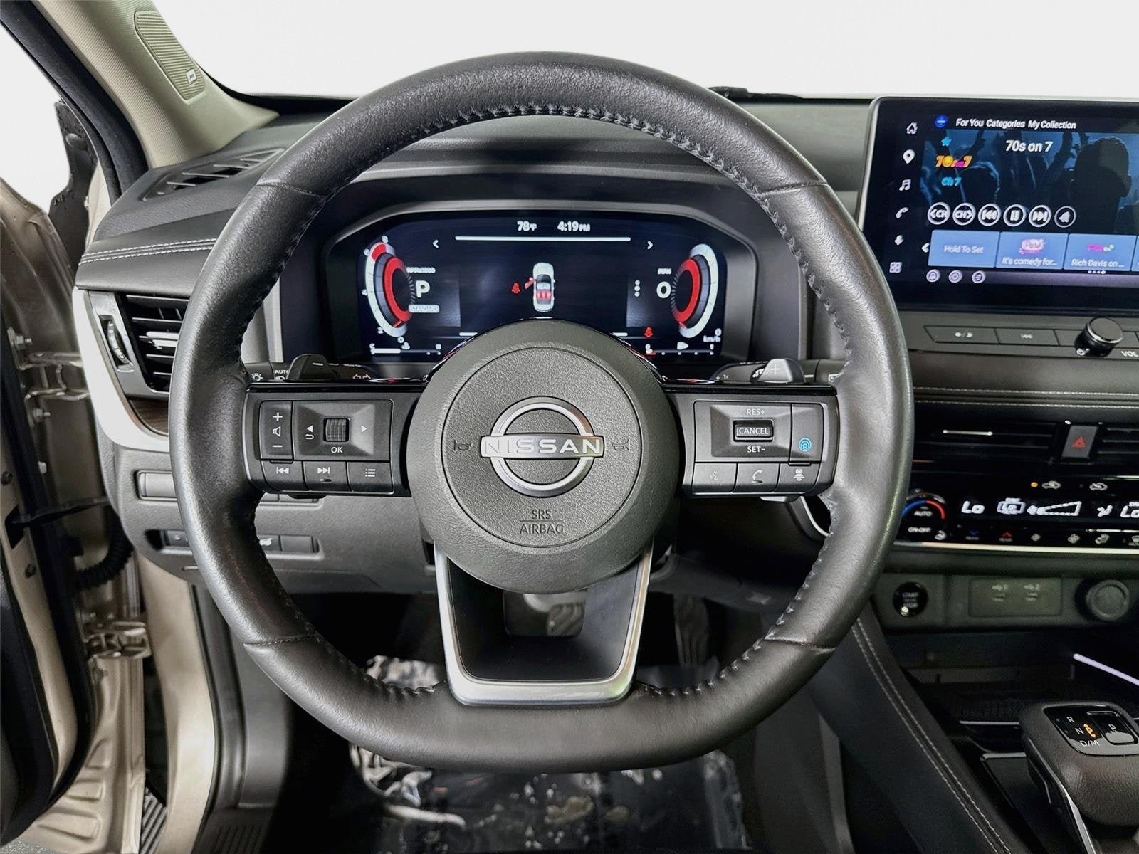 Certified 2024 Nissan Rogue Platinum w/ Platinum Premium Package FWD image 12