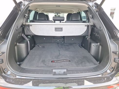 Used 2022 Mitsubishi Outlander SE image 38