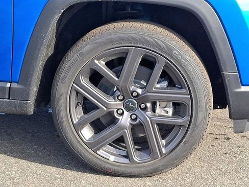 New 2026 Jeep Compass Limited image 5