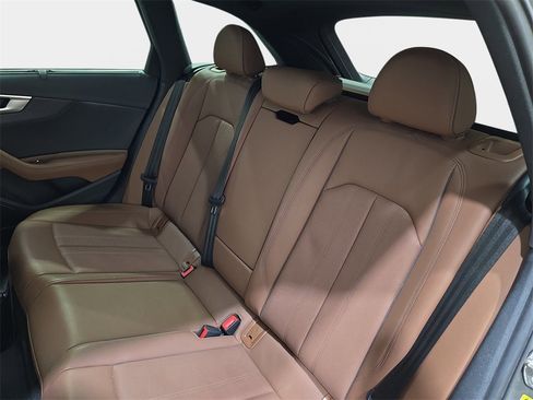 Used 2022 Audi A4 2.0T allroad Premium Plus image 17