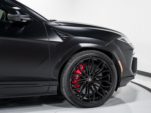 Used 2025 Lamborghini Urus S AWD/4WD image 55