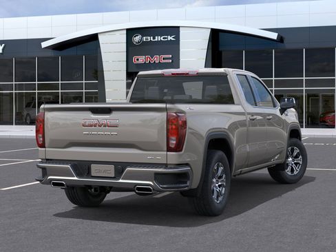 New 2026 GMC Sierra 1500 SLE image 4