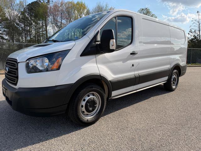 Used 2019 Ford Transit 150 130 Low Roof RWD image 1