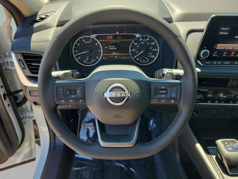 New 2026 Nissan Rogue SV FWD image 27