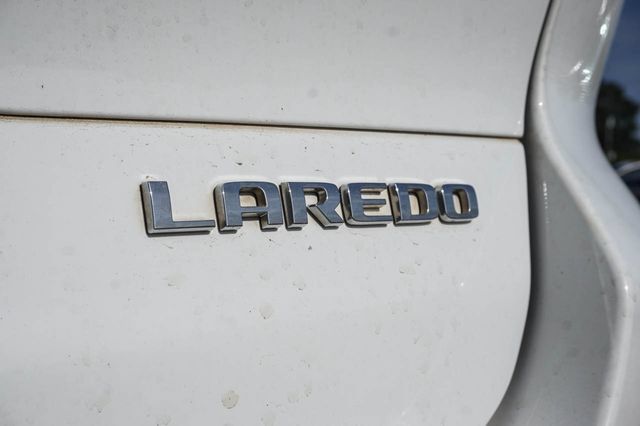 Used 2023 Jeep Grand Cherokee L Laredo AWD/4WD image 7