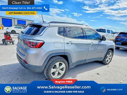 Used 2017 Jeep Compass Latitude w/ Popular Equipment Group FWD image 4