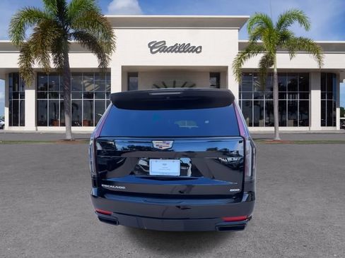Certified 2022 Cadillac Escalade Sport RWD image 13