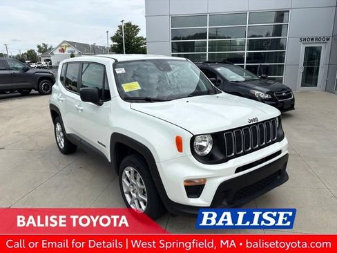 Used 2023 Jeep Renegade Latitude AWD/4WD image 1